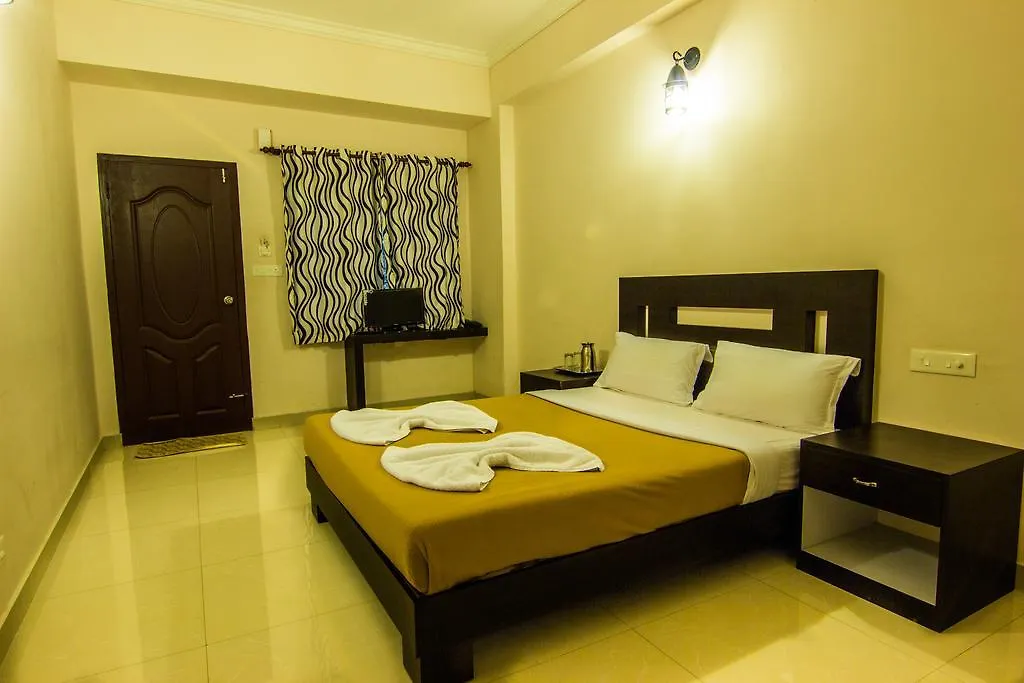 Vedanta Wake Up-Kumily Town Center Hotel